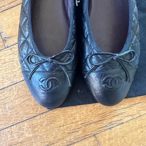 Chanel quilted ballet flats size 42 - Picture 2 of 16